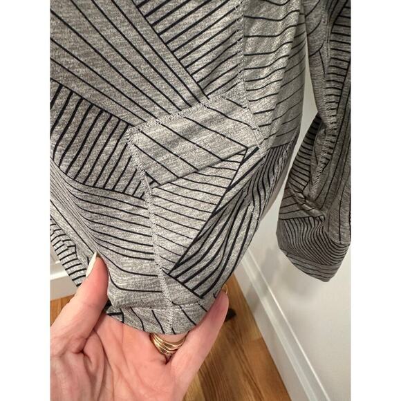 Brooks 1/2 Zip Baselayer - Picture 5 of 5